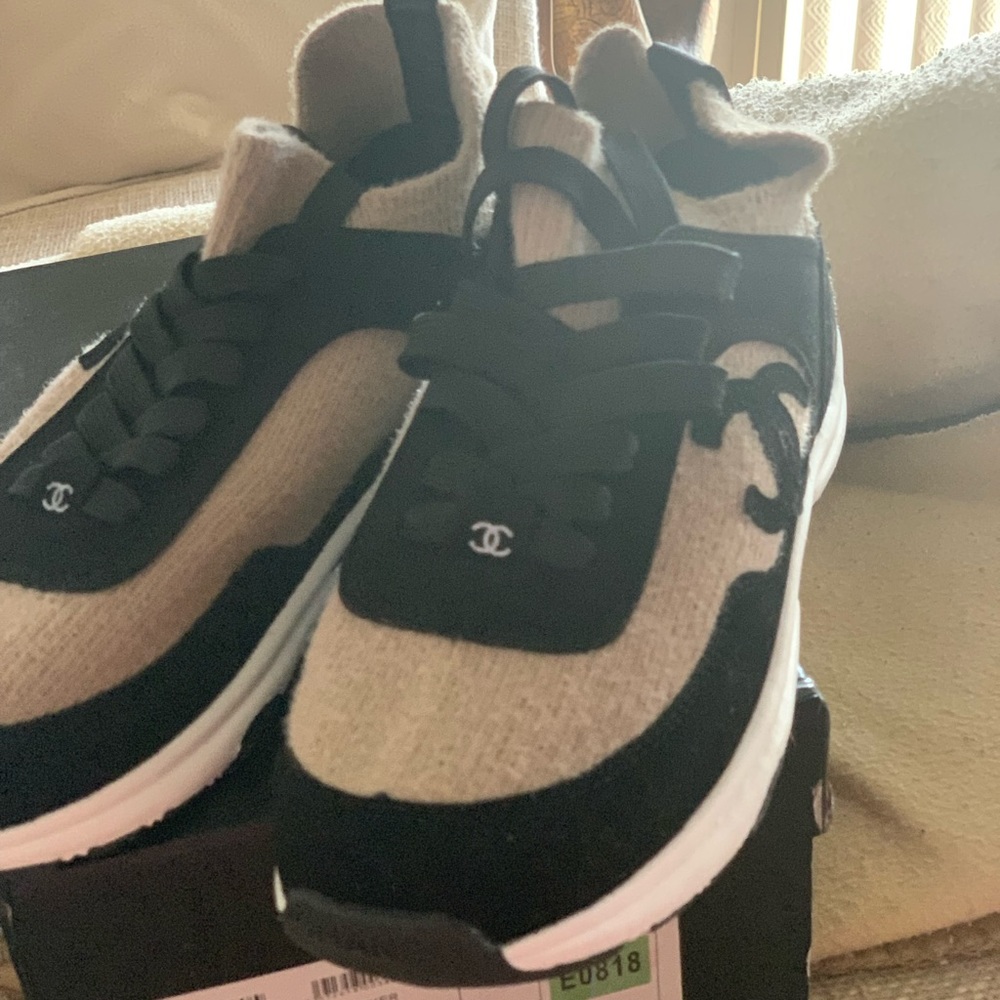 Quality Snickers Stockings and suede fabric excellent quality 7 1/2 38 European